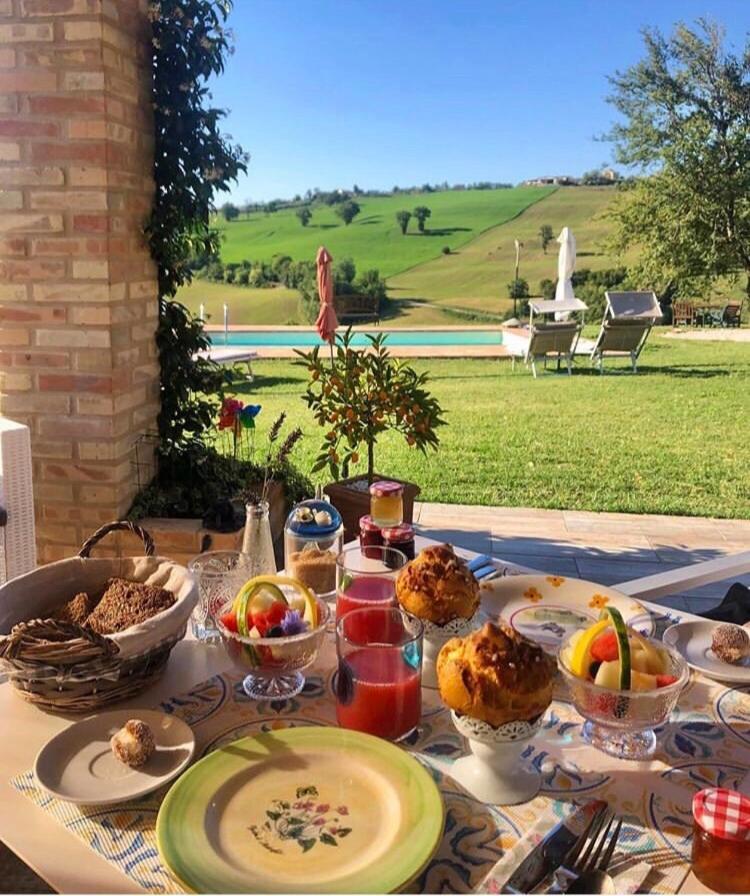 Casale Delle Rondini Bed & Breakfast Tolentino Dış mekan fotoğraf
