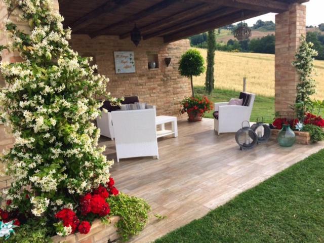 Casale Delle Rondini Bed & Breakfast Tolentino Dış mekan fotoğraf