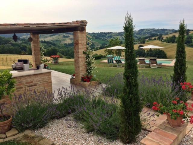Casale Delle Rondini Bed & Breakfast Tolentino Dış mekan fotoğraf