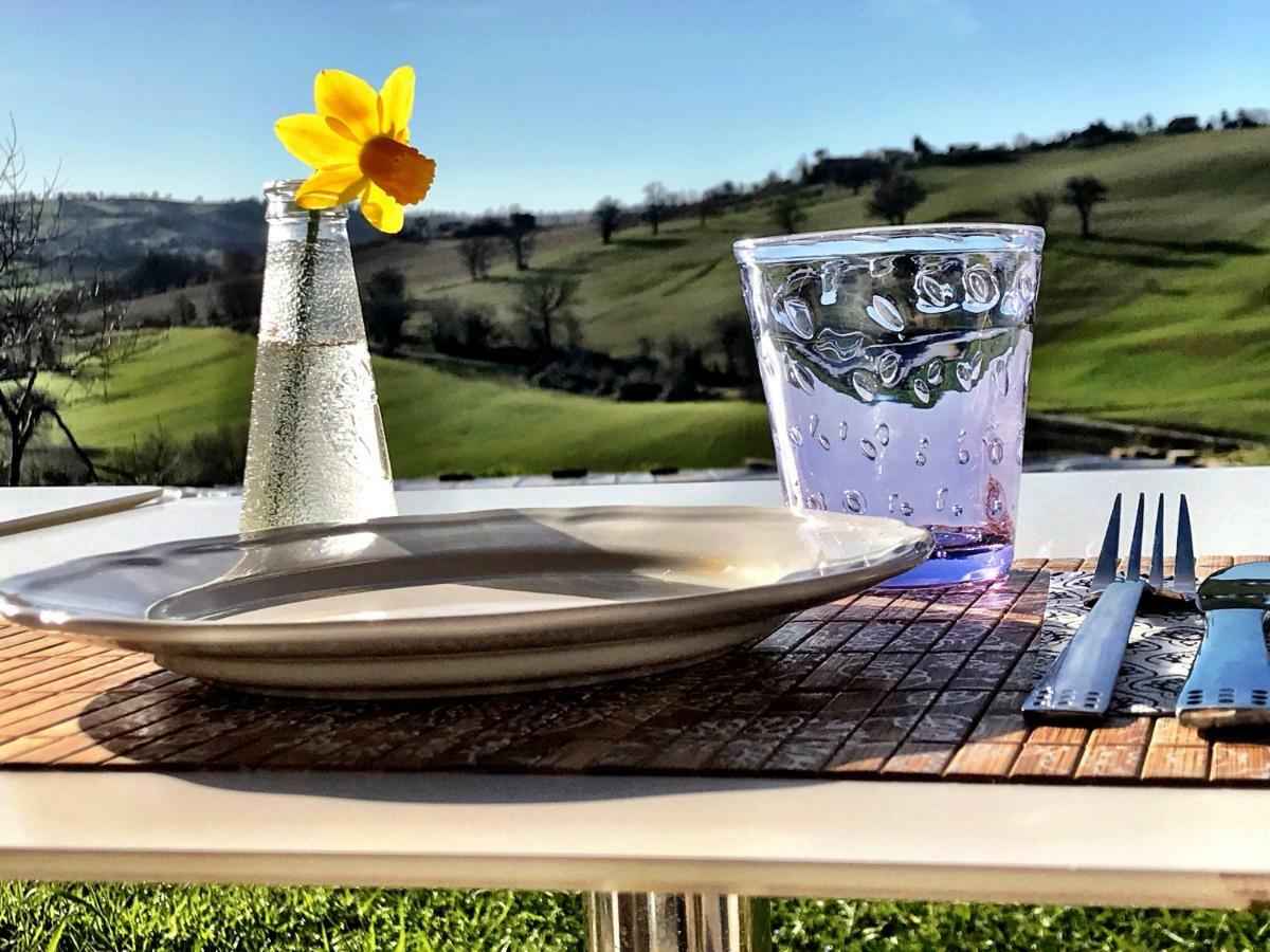Casale Delle Rondini Bed & Breakfast Tolentino Dış mekan fotoğraf