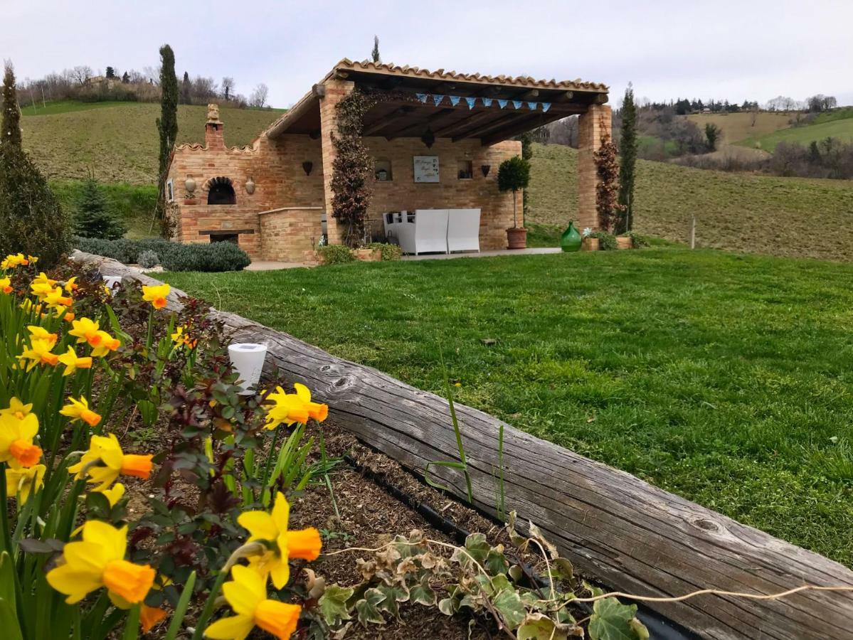 Casale Delle Rondini Bed & Breakfast Tolentino Dış mekan fotoğraf